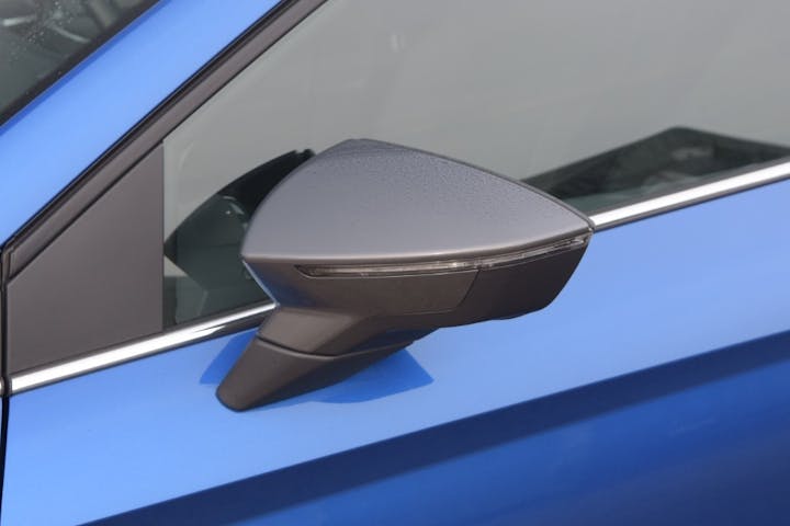 Blue SEAT Ibiza 1.0 TSI Xcellence DSG 2025